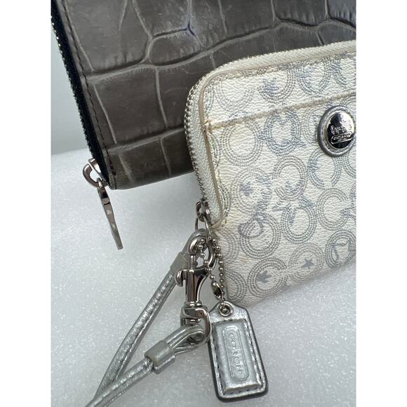 Sale !! Coach Wallet & Wristlet Set – Authentic Leather, Excellent Condition. - Picture 8 of 10